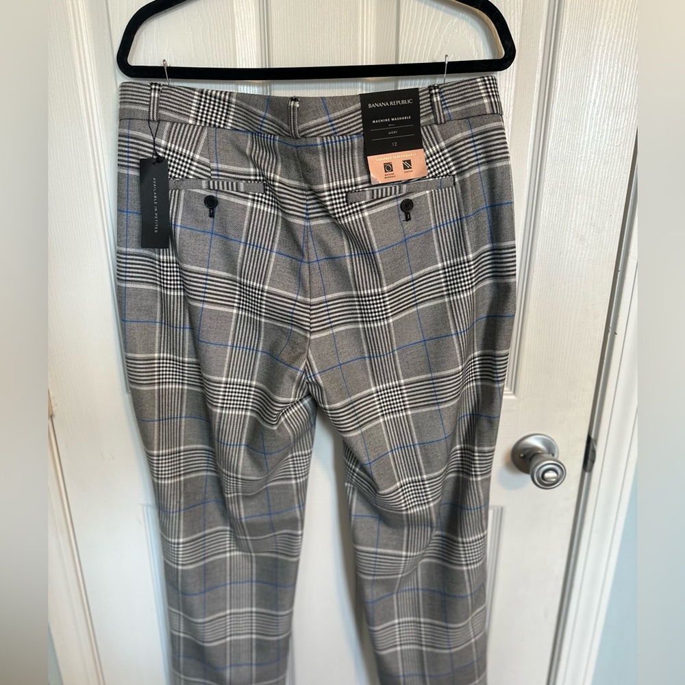 COPY - Banana Republic Size 12R Mid-Rise Plaid Ankle Length Pant - Picture 3 of 3